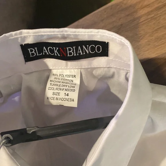 Black N Bianco New with Tag 4 picSet, jacket Shirt,Tieand Vestkids size 14